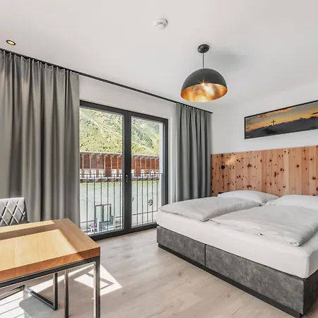 λlpstern - Silvretta Card Premium Betrieb Διαμέρισμα Galtür